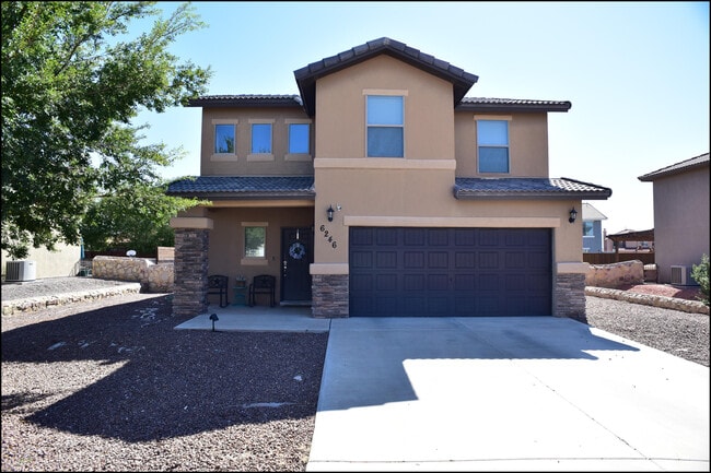 Building Photo - 6246 Viale Del Sol Ave