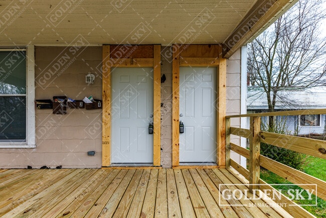 Photo - 219 E Willard St Unit 1