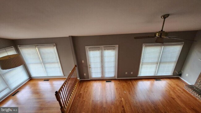 Photo - 13005 Bressler Way