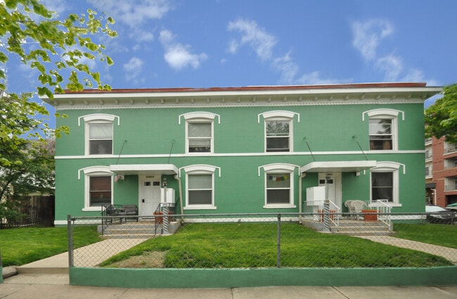 Building Photo - 1863 N Clarkson St Unit 6 Rental