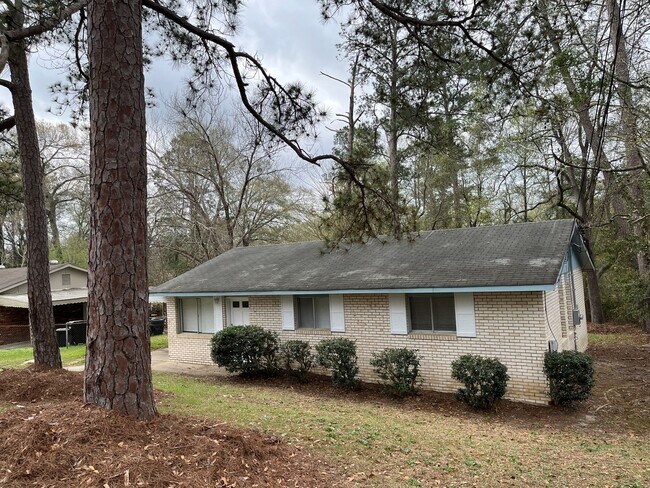 **ON HOLD**Nice East Columbus 3 bedroom/1 ... - **ON HOLD**Nice East Columbus 3 bedroom/1 ... House