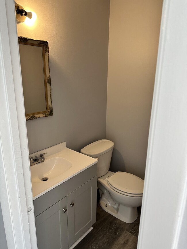 Photo - 5324 Commons Ct