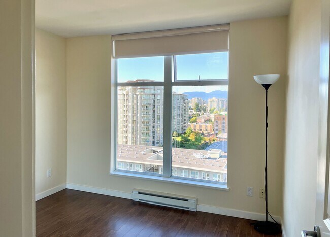 Photo - 8460 Granville Ave