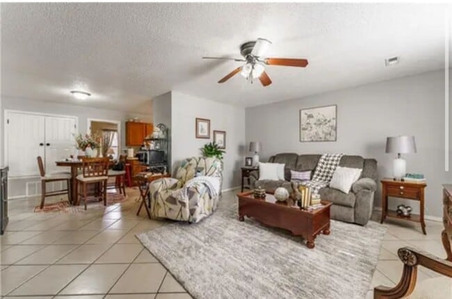 Photo - 3304 SW Landau Ct Unit Apartment 1