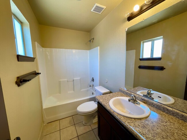 Photo - Great location!