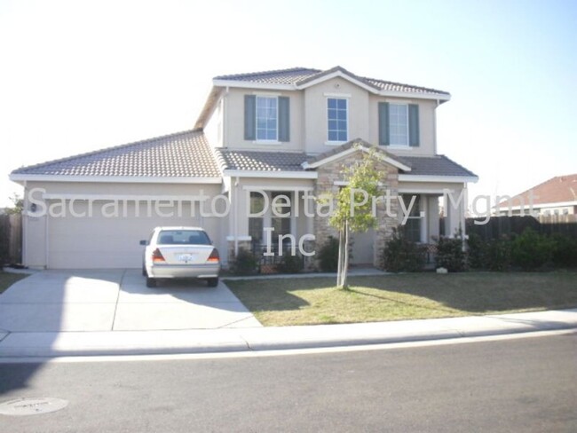 Beautiful Spacious 4 bed 2.5 bath home in ... - Beautiful Spacious 4 bed 2.5 bath home in ...