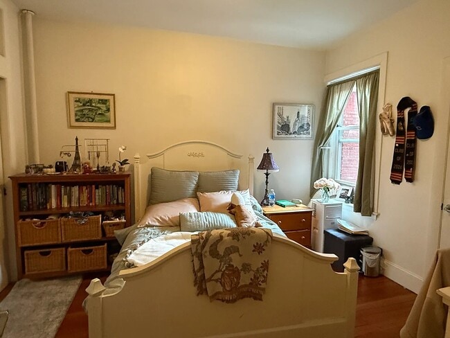 Photo - 1871 Beacon St Unit 4