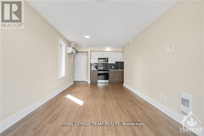 Photo - 366 Winona Ave