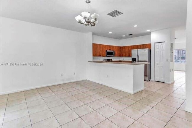 Photo - 2577 SW 82nd Ave