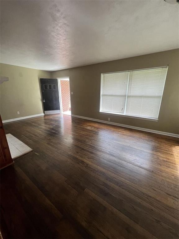 Photo - 716 Pinehill Dr