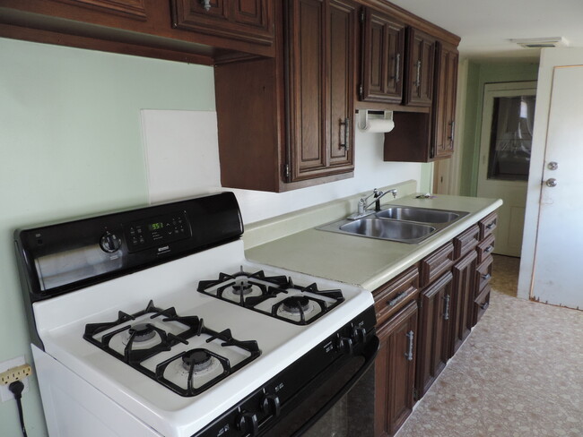 Photo - 108 S College St Unit B