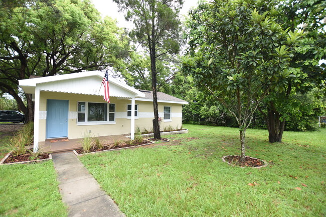 Completely Remodeled 3/2 Central Lakeland - Completely Remodeled 3/2 Central Lakeland House