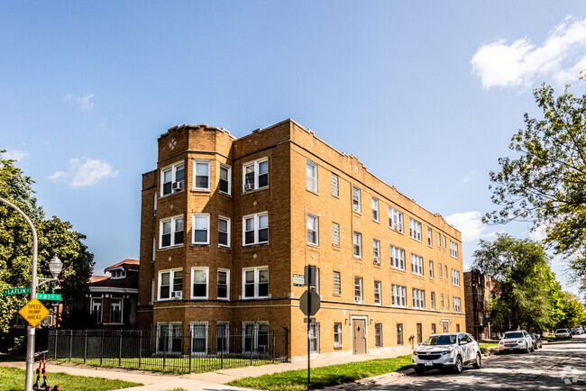 Exterior - 8057 S Laflin Ave Rental