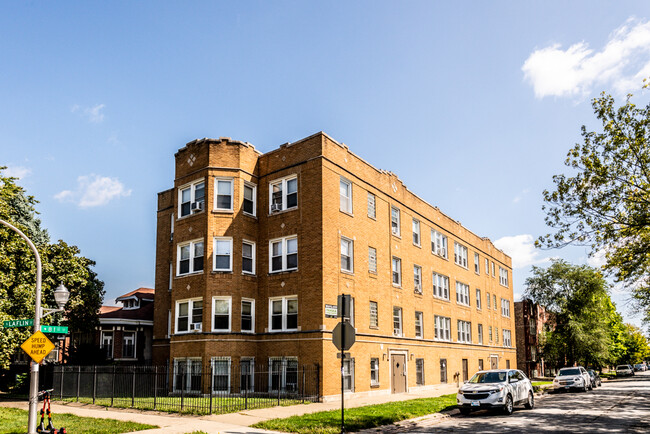 Exterior - 8057 S Laflin Ave Rental