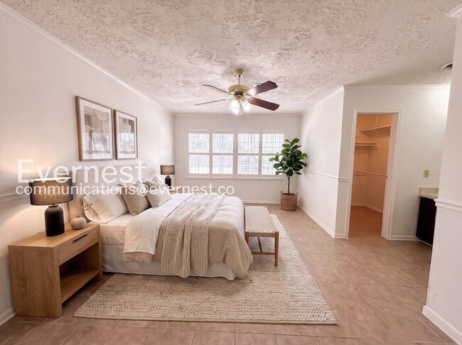 10938 MacKenzie Dr
