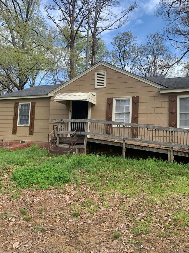 HUD Friendly 2 Bed 1 Bath Completely Remod... - HUD Friendly 2 Bed 1 Bath Completely Remod... House