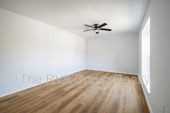 Photo - 749 Pleasant St