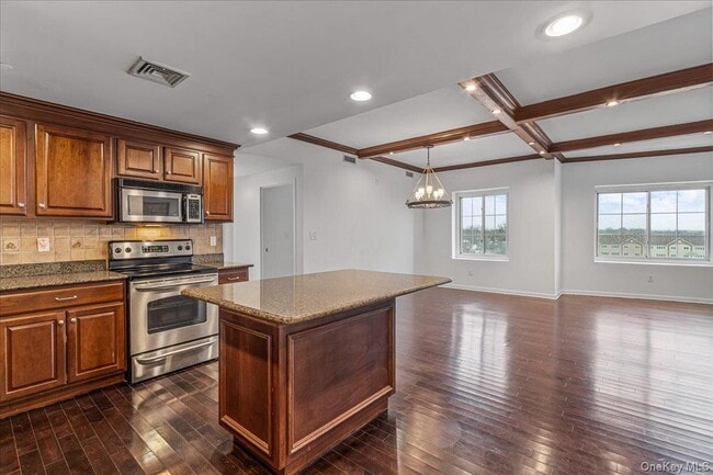 Photo - 242 Maple Ave Unit 601