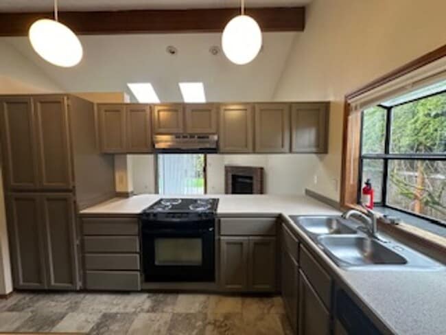 Photo - 16265 NW Lyndel Ln