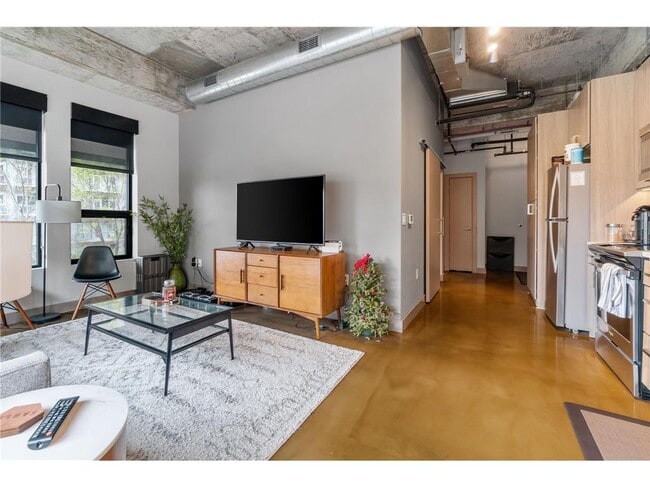728 N 3rd St Unit 201