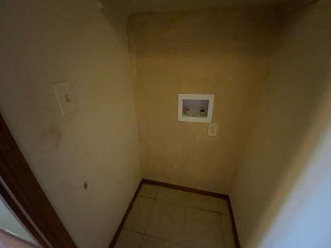 Photo - 3 bedroom 2 bath - Edmond Schools