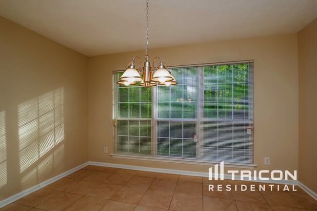 Photo - 2255 Hamilton Parc Ln