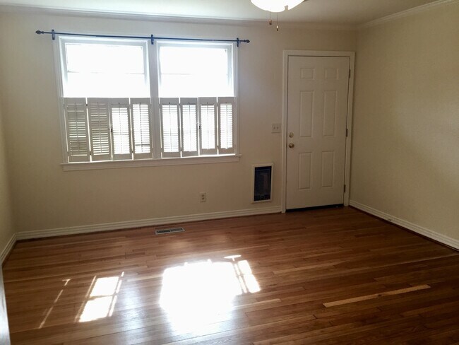 Photo - 3/2 very close to Troy U campus