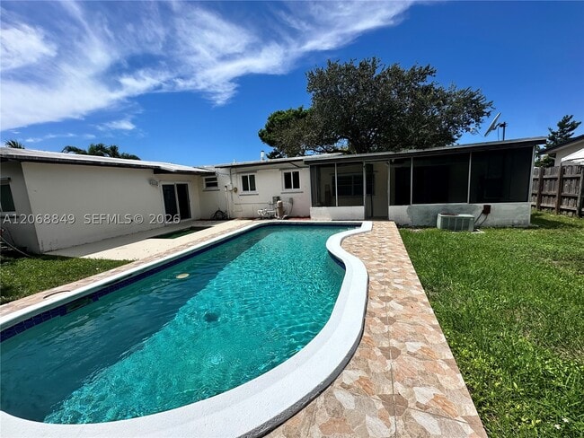 Photo - 3101 SW 102nd Ave