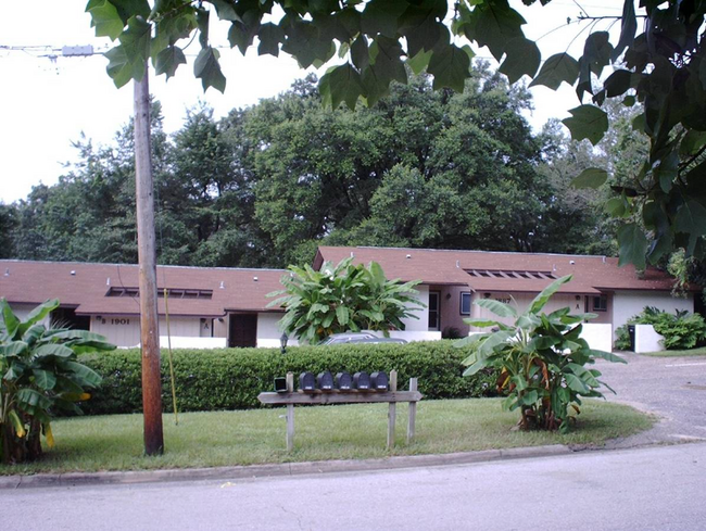 Building Photo - 1887 Darryl Dr Rental