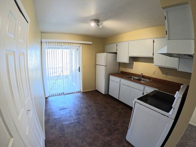 Photo - 1231 Plain St