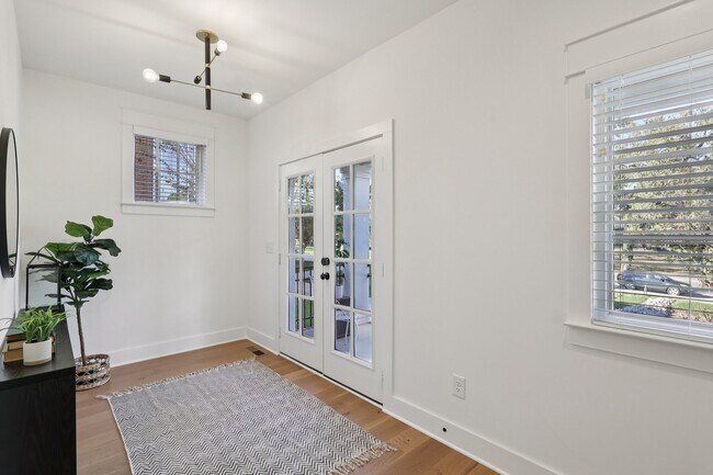 Photo - 521 Hobson Chapel Pl