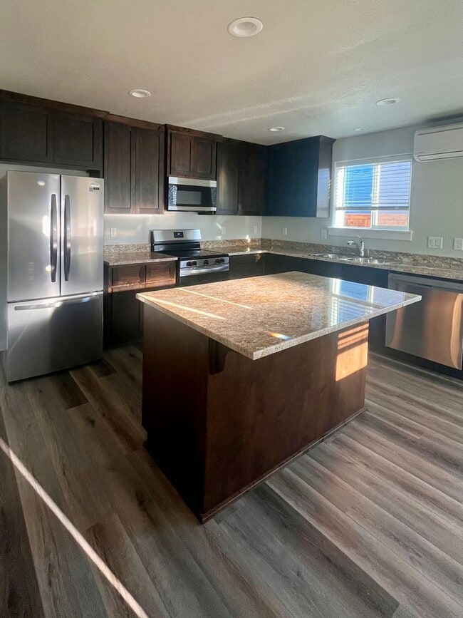 Photo - New Construction Medford/Central Point Area - Close to all Everything !