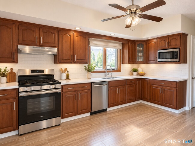 Photo - 1691 W Broad St