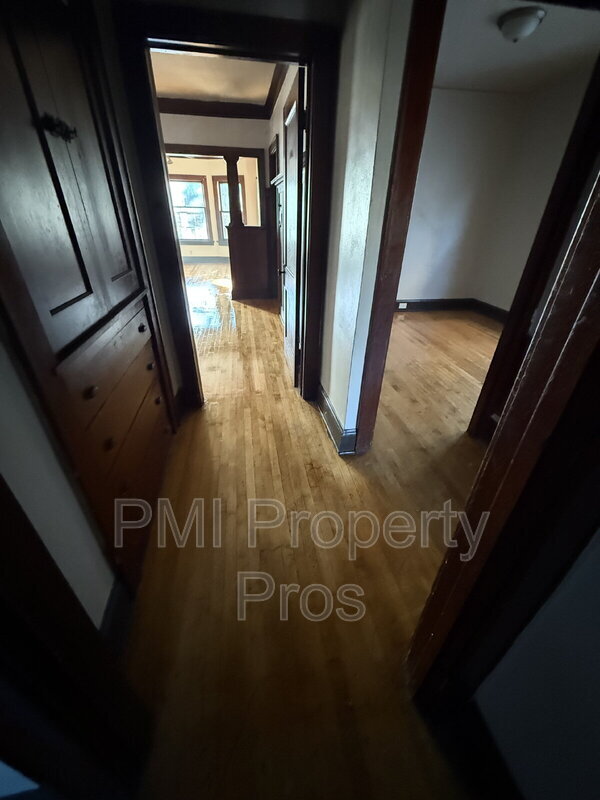 Photo - 2574 N 41st St