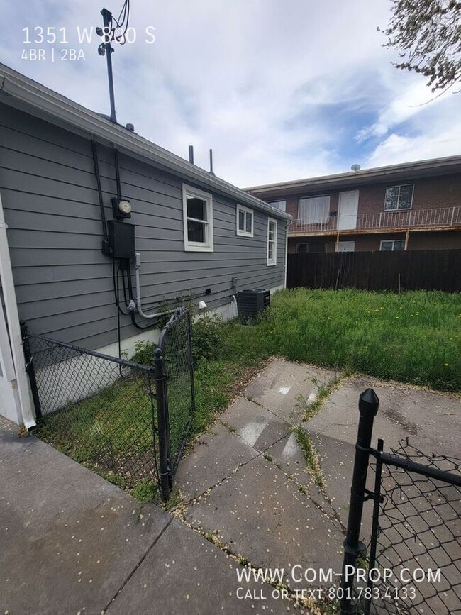 Building Photo - 1351 W 800 S