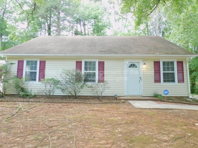 Building Photo - 2006 Creekwood Dr