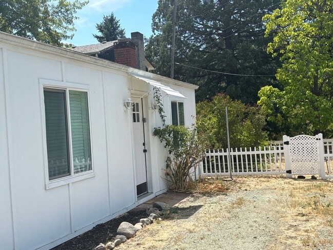 Photo - 1745 SE Jackson St Unidad 1743 SE Jackson St