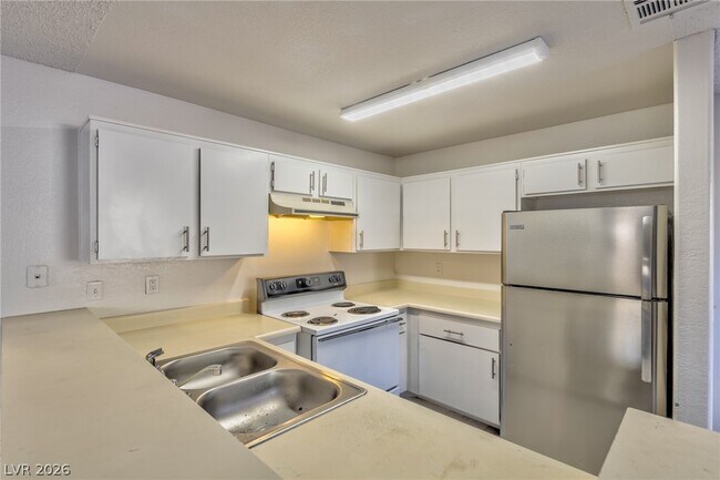Photo - 2977 Juniper Hills Blvd Unit 104