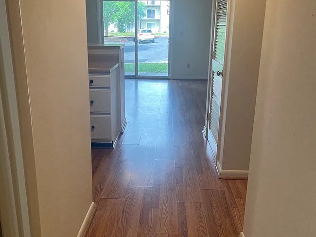 Photo - 1348 Hunters Rd Unit D