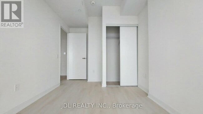 Photo - 3900 Confederation Pkwy Unit 3808