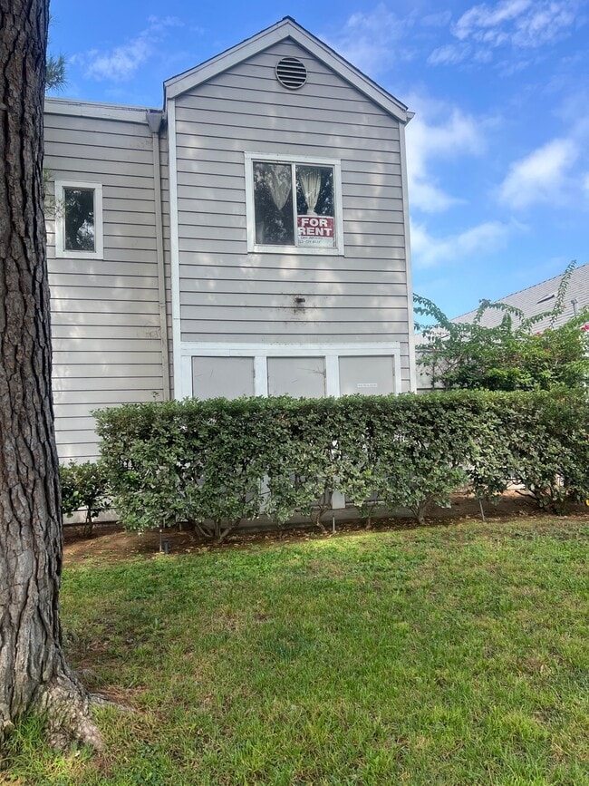 589 Garfield Ave