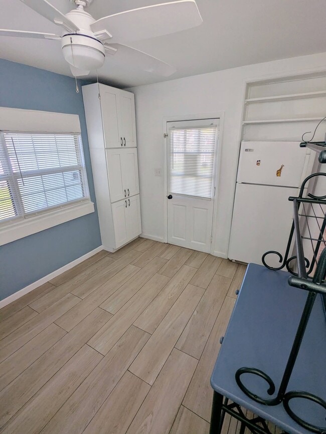 Photo - 209 10th St Unit 1