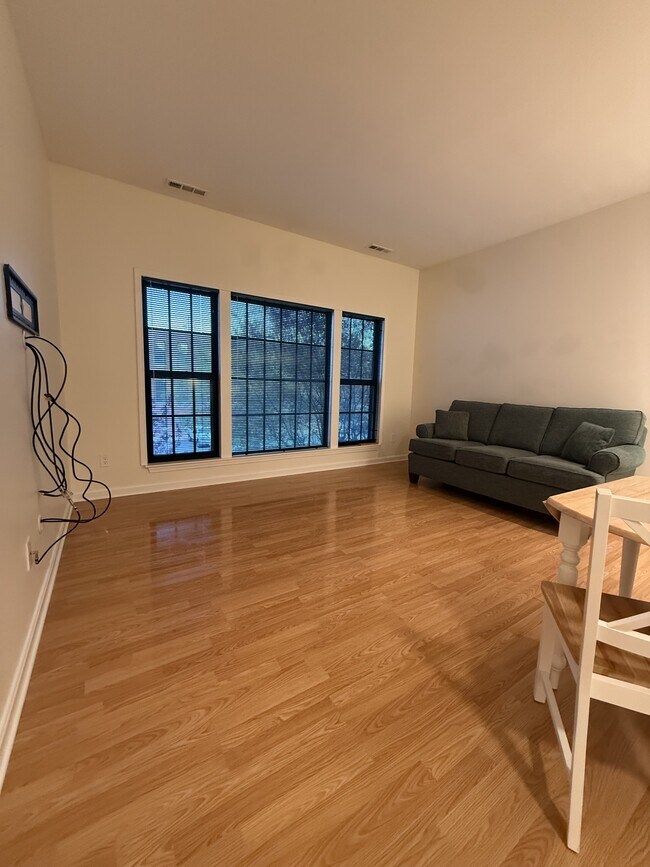 Photo - 71 Princeton St