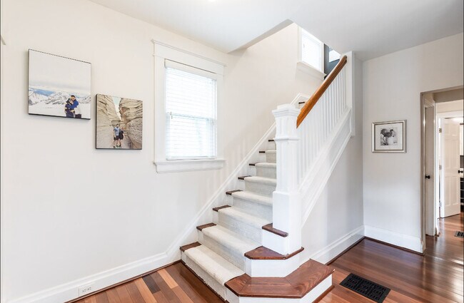 Photo - 2805 Observatory Ave House