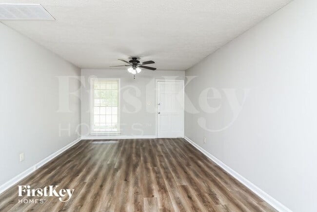 Photo - 1910 Brownsville Rd