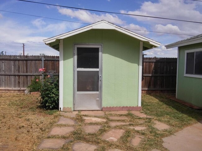 Photo - 1033 S 5th St