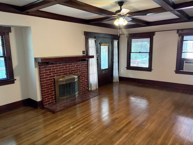 Photo - 1262 N Hudson Ave Unidad 1262