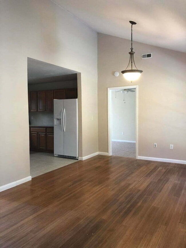 Photo - 115 Aylesbury Rd