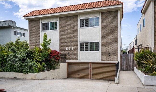 1532 Berkeley St Unit 1