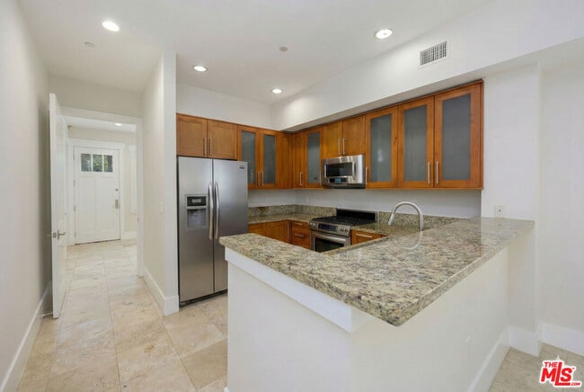 Photo - 2020 Holly Dr Unidad 5